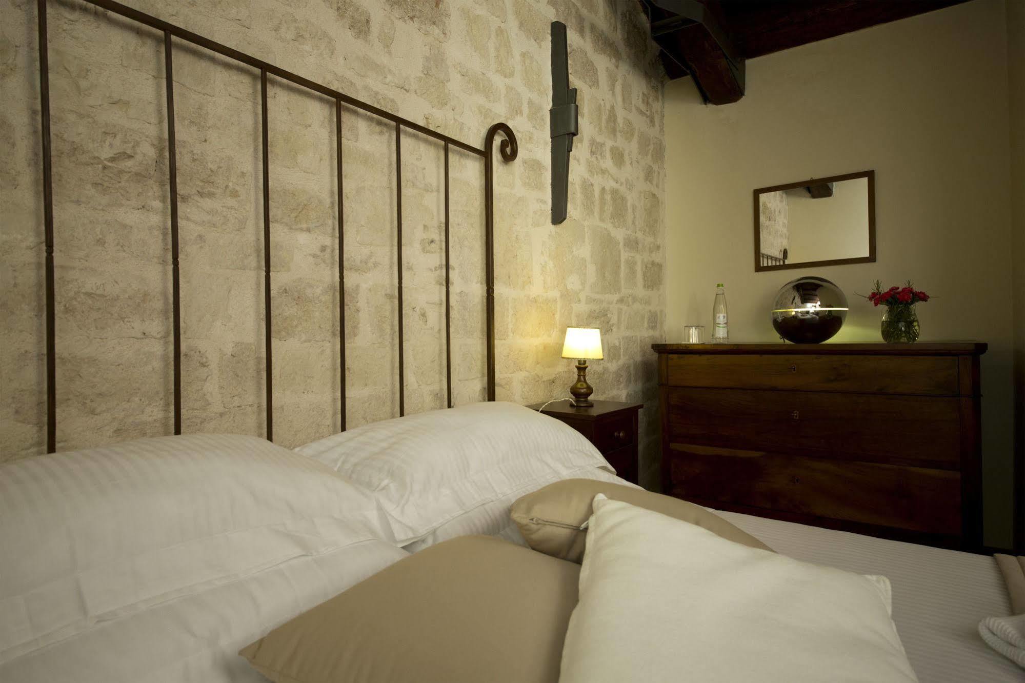 מלון Sellano Convento Di Acqua Premula מראה חיצוני תמונה